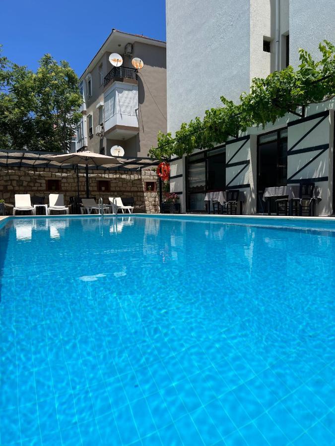 Bayram Hotel Cesme Exterior foto